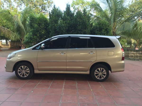 Toyota Innova Cần bán chiếc xe ô tô Toyota Innova 2016