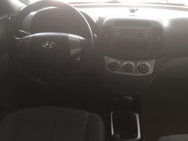 Hyundai Avante 1.6 MT 2015