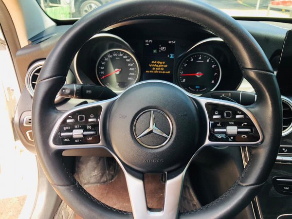 Mercedes-Benz C 200 C200, sản xuất 2018 đk 2019, số tự động