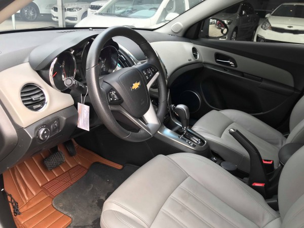 Chevrolet Cruze LTZ 1.8AT 2015 model 2016 - Đen