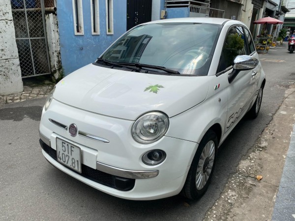 Fiat 500 Cần bán xe Fiat 500 2010 , số tự động.