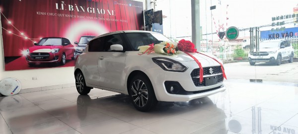 Suzuki Swift Suzuki Giảm giá sập sàn