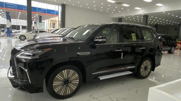 Lexus LX 570 Giao ngay. Giá tốt. Lexus LX 570 MBS