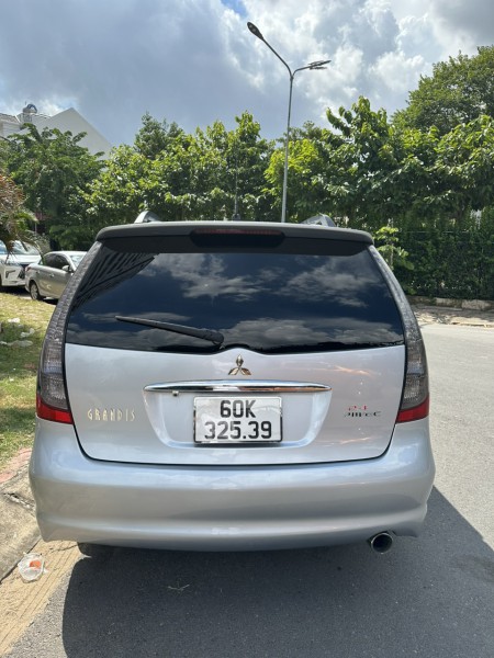 Mitsubishi Grandis Chính chủ cần bán xe Grandis 2006