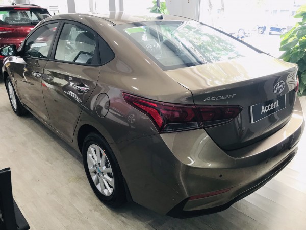 Hyundai Accent 1.4 MT 2019 Màu Vàng Cát Giao Ngay