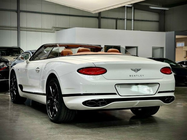 Bentley Continental GTC Bán Bentey continental GTC 2022 màu trắn