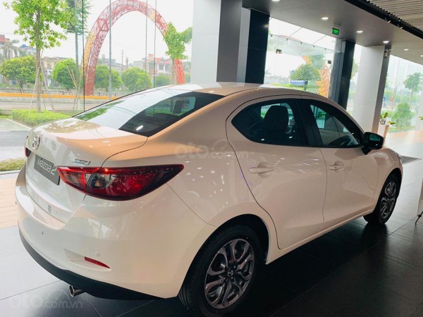 Mazda 2 Mazda 2 2019, màu trắng, ưu đãi 15triệu