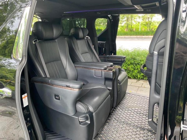 Toyota Alphard Bán Toyota Alphard Executive Lounge 2019