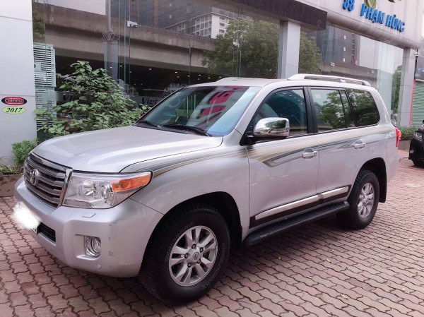 Toyota Land Cruiser Bán Toyota Land Cuise 4.6 ,màu bạc,2015