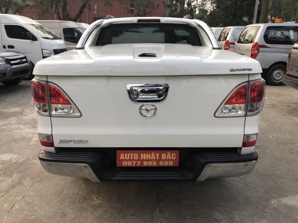 Mazda BT-50 Bán mazda BT 50 số tự động 2.2 đời 2015.