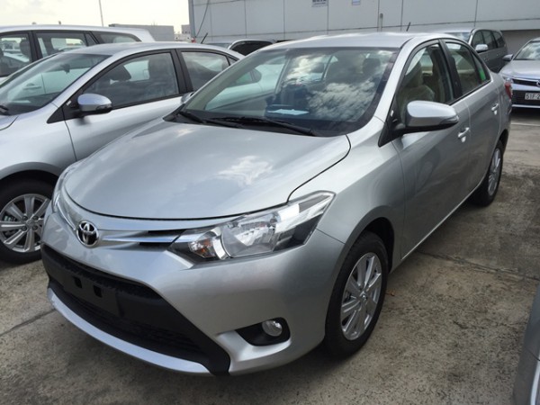Toyota Vios 1.5E số sàn , đời 2016, xe mới 100%