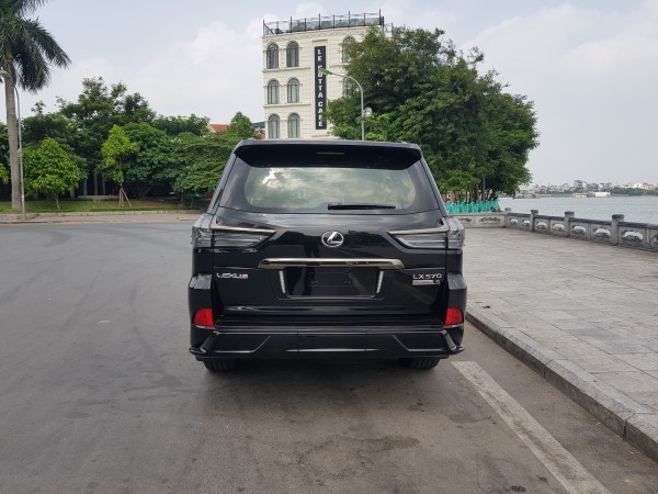 Lexus LX 570 lexus lx570 Black Edition S 2020