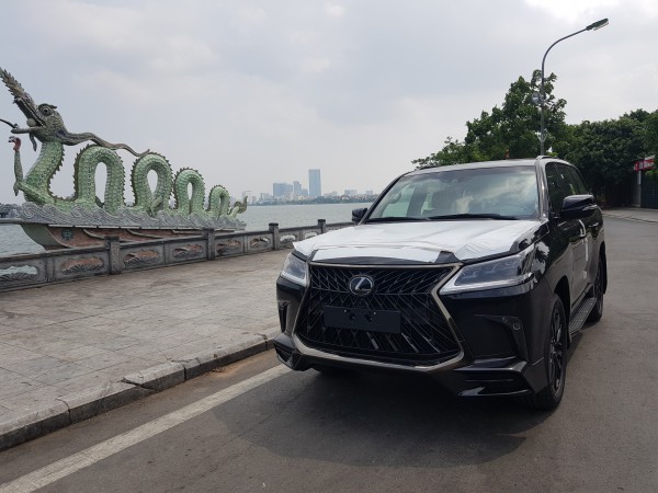 Lexus LX 570 lexus lx570 Black Edition S 2020