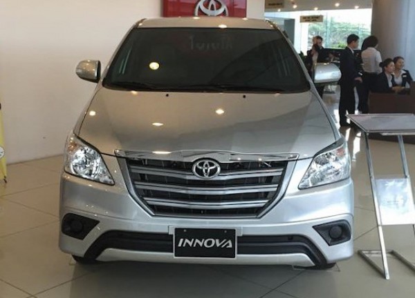 Toyota Innova 2.0G số tự động