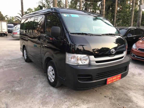 Toyota Hiace Bán xe Toyota mập lợn đời 2010,máy dầu