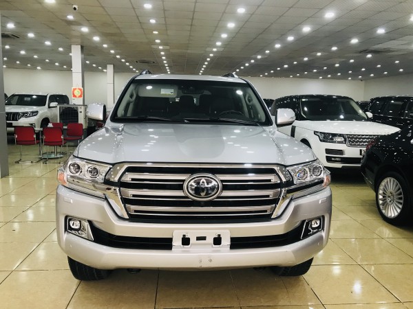 Toyota Land Cruiser Bán Toyota Land Cruise 5.7 nhập mỹ 2019