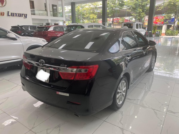 Toyota Camry Bán Toyota Camry 2.0E, sản xuất và đăng