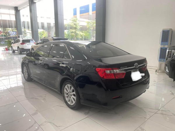 Toyota Camry Bán Toyota Camry 2.0E, sản xuất và đăng