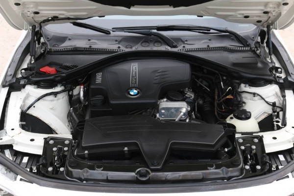 BMW 320 BMW 320i 2013 hàng đặt thêm có camera