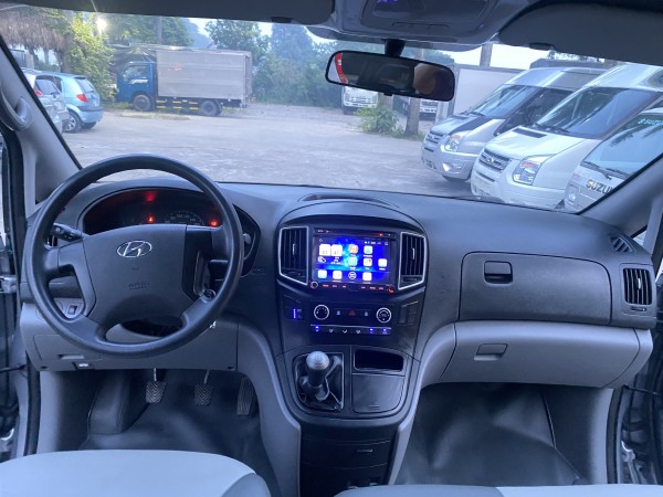 Hyundai Grand Starex Bán xe starex van 6 chỗ 670kg đời 2017