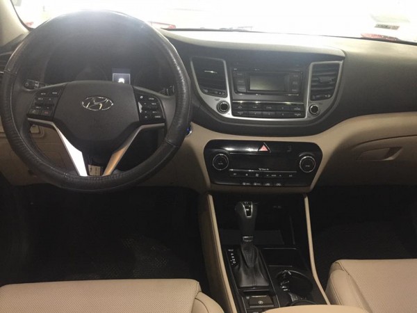 Hyundai Tucson 2.0AT 2015