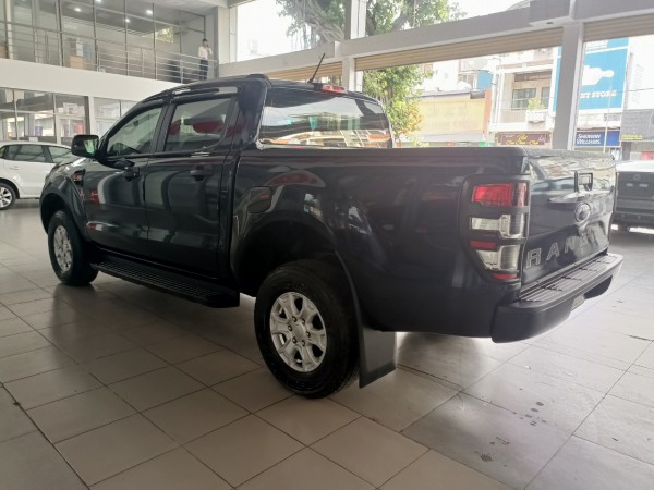 Ford Ranger XLS 2.2L 4x2 AT, đời 2020, nhập Thái