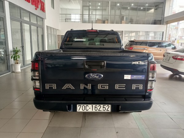 Ford Ranger XLS 2.2L 4x2 AT, đời 2020, nhập Thái