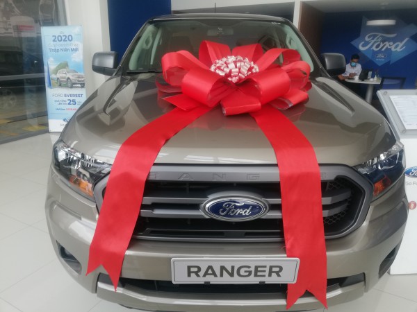 Ford Ranger Ranger XLS AT 620tr được update màn hình