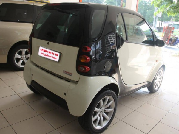 Smart ForTwo Màu Trắng Sản Xuất Năm 2006