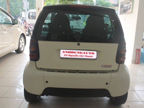 Smart ForTwo Màu Trắng Sản Xuất Năm 2006