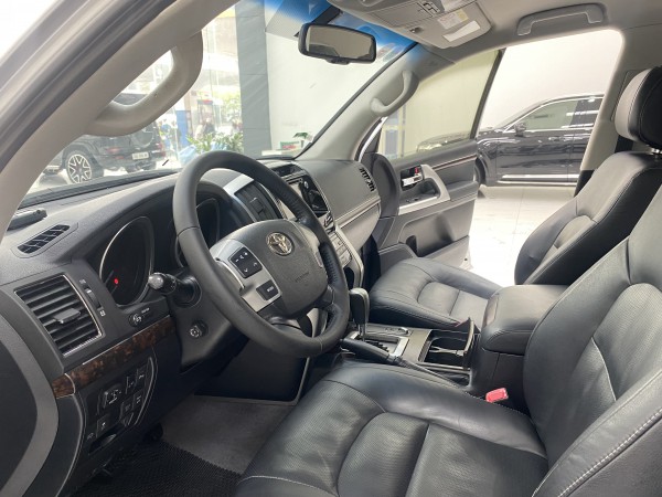 Toyota Land Cruiser Bán xe Toyota LandCruiser 4.6 V8 2015