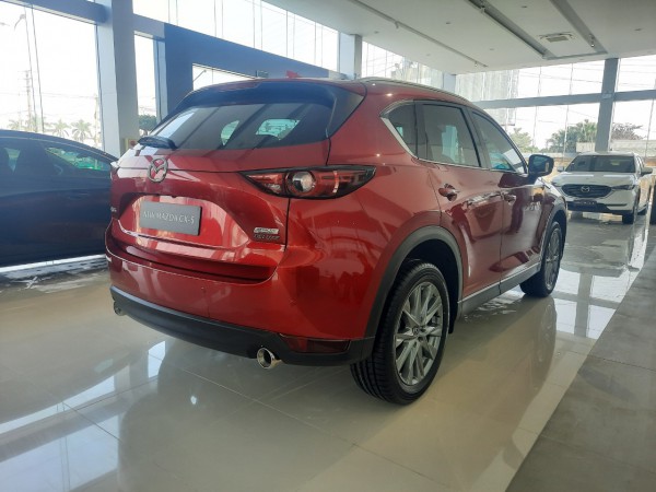 Mazda CX-5 Deluxe