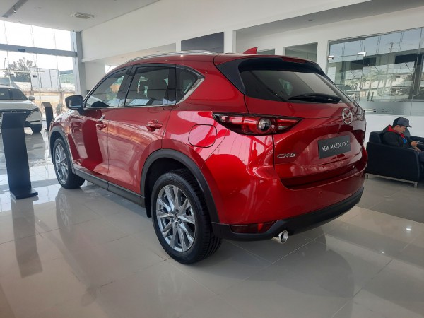 Mazda CX-5 Deluxe