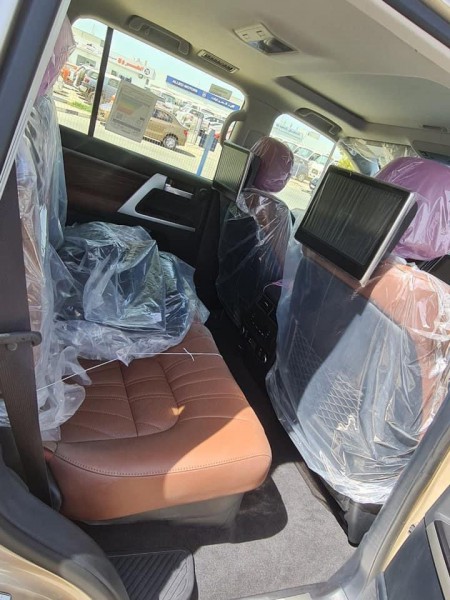 Toyota Land Cruiser Bán Landcruiser VX-S Trung Đông 2021