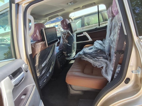 Toyota Land Cruiser Bán Landcruiser VX-S Trung Đông 2021