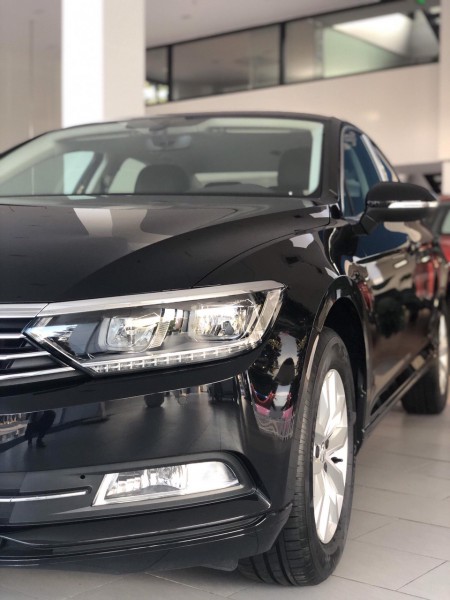 Volkswagen Passat BM High ưu đãi khủng sẵn xe giao ngay