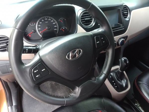 Hyundai i10 Hyundai i10 nhập 2016 da cam