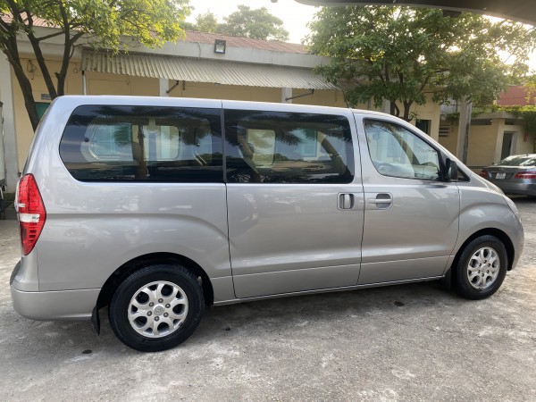 Hyundai Grand Starex Bán Hyundai starex 9 chỗ,2015 máy xăng