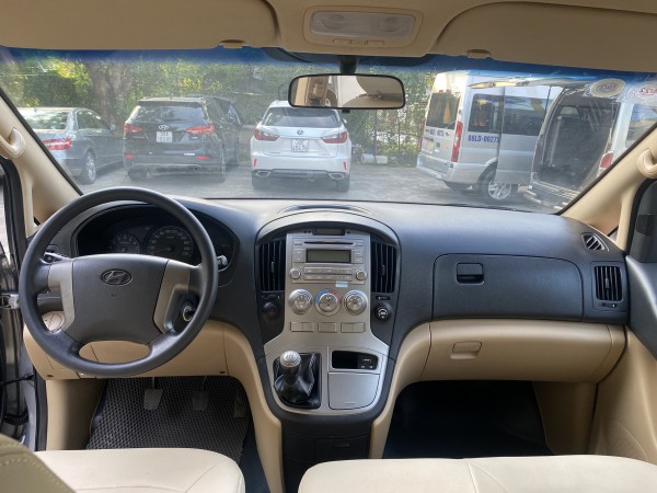 Hyundai Grand Starex Bán Hyundai starex 9 chỗ,2015 máy xăng