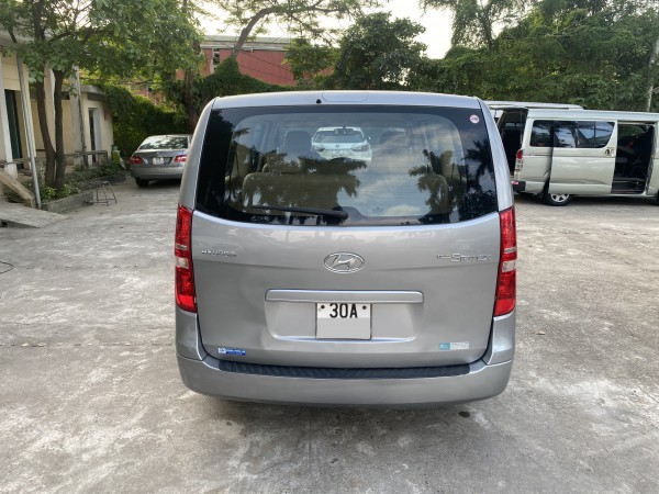 Hyundai Grand Starex Bán Hyundai starex 9 chỗ,2015 máy xăng