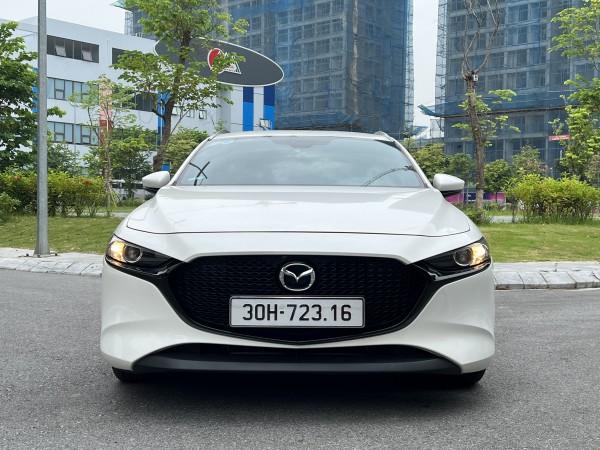 Mazda 3 Mazda 3 1.5L Sport Luxury sx 2022. Odo 1