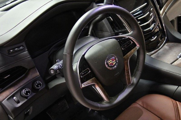 Cadillac Escalade ESV 4WD PREMIUM 2015