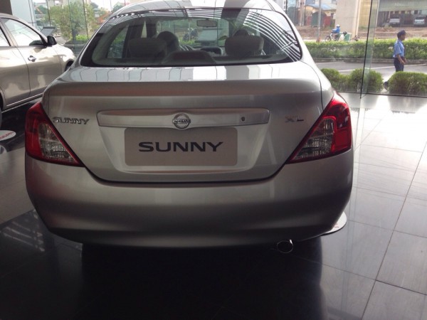 Nissan Sunny Xe Nissan sunny Xl - Số sàn màu bạc