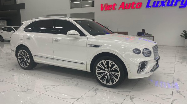 Bentley Bán Bentley Bentayga đăng ký tháng 02-22