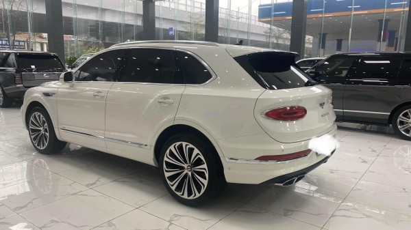 Bentley Bán Bentley Bentayga đăng ký tháng 02-22