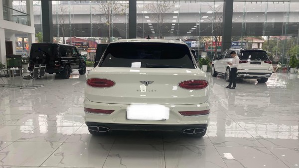 Bentley Bán Bentley Bentayga đăng ký tháng 02-22