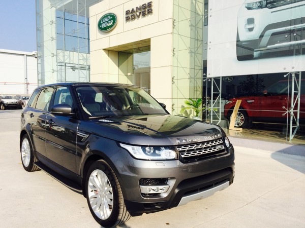 Land Rover Range Rover Sport Bảo hành chính hãng.3 năm hoặc 100.000 k