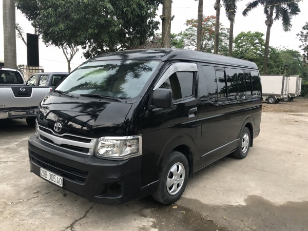 Toyota Hiace Bán xe Toyota mập lợn đời 2011,máy xăng,