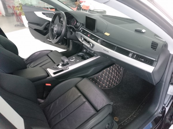 Audi A5 Sportback 2.0 sản xuất 2017