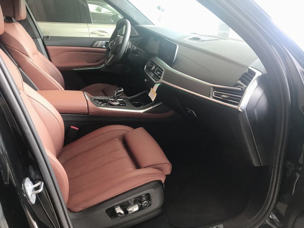 BMW Bán BMW X7 xDrive40i 3.0 màu đen 2020